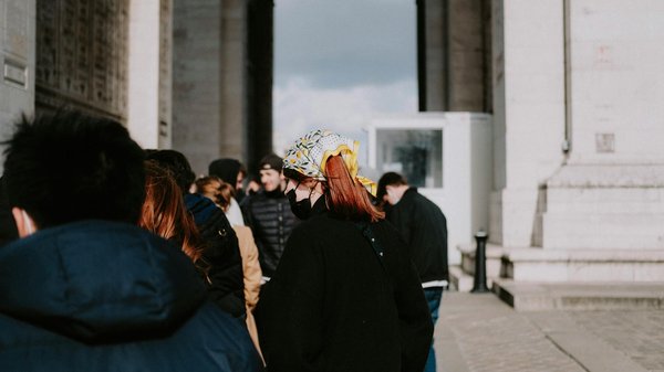 Comment la Renaissance italienne a-t-elle utilisé l'art pour influencer les sphères politique et religieuse ?