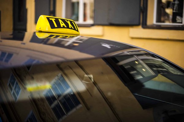 Comment utiliser un taxi à Bordeaux?