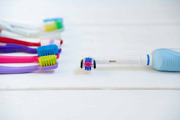 Comment choisir la bonne brosse à dents ?